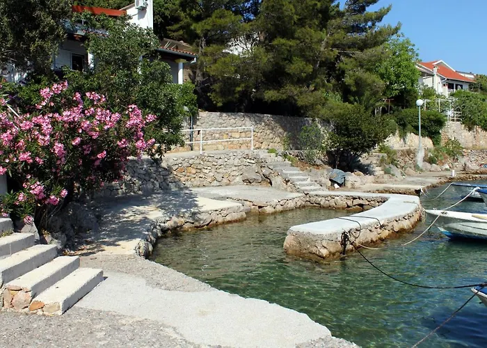 Lägenhet By The Sea Starigrad, Paklenica - 6533